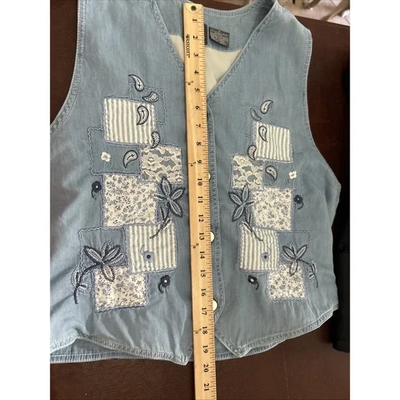 Liz wear Liz Claiborne Denim Western Vest Size M Blue Floral Patchwork Button - Picture 7 of 15